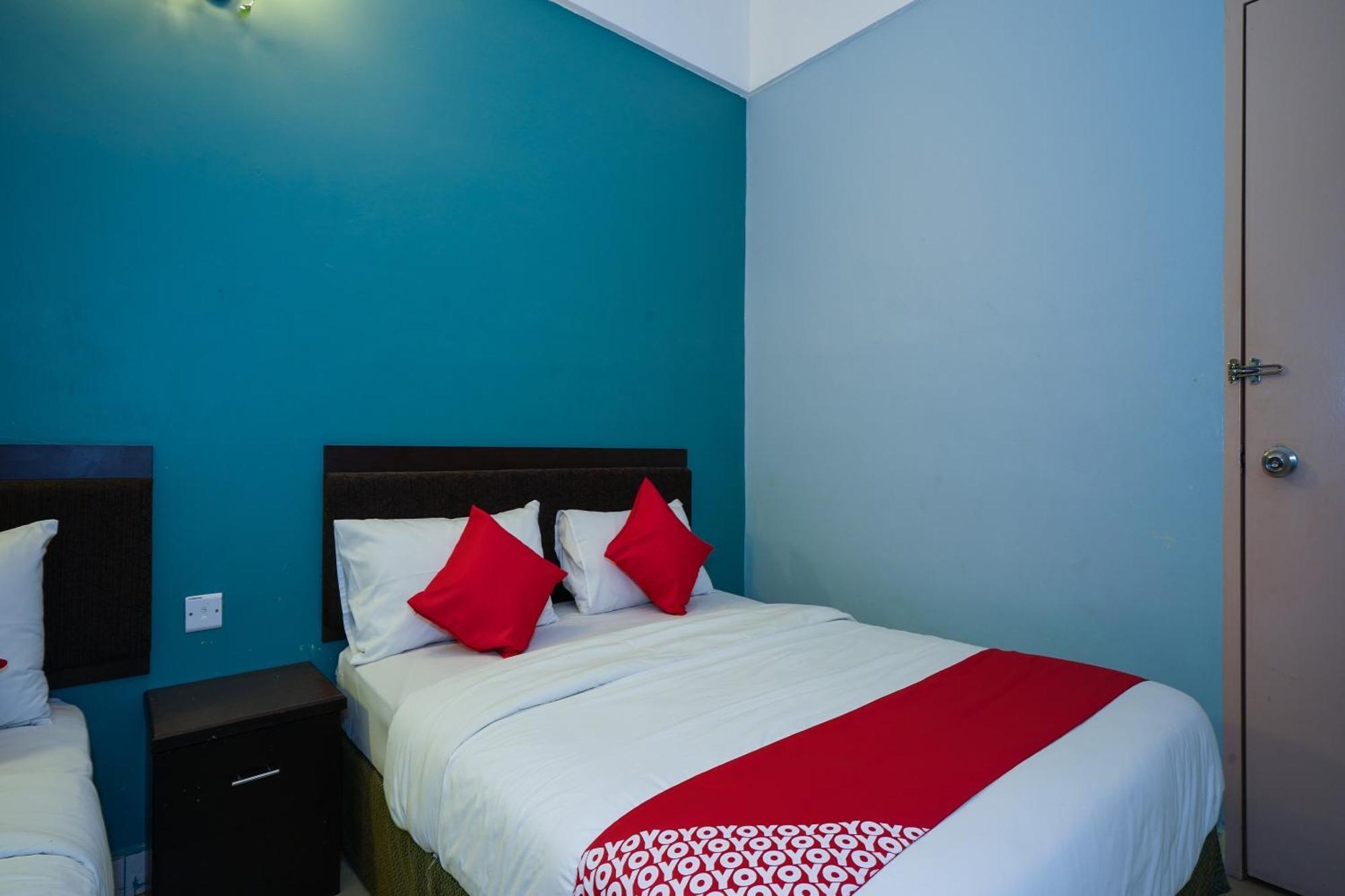 Hotel O Hotel Orchard Inn Lumut Eksteriør bilde