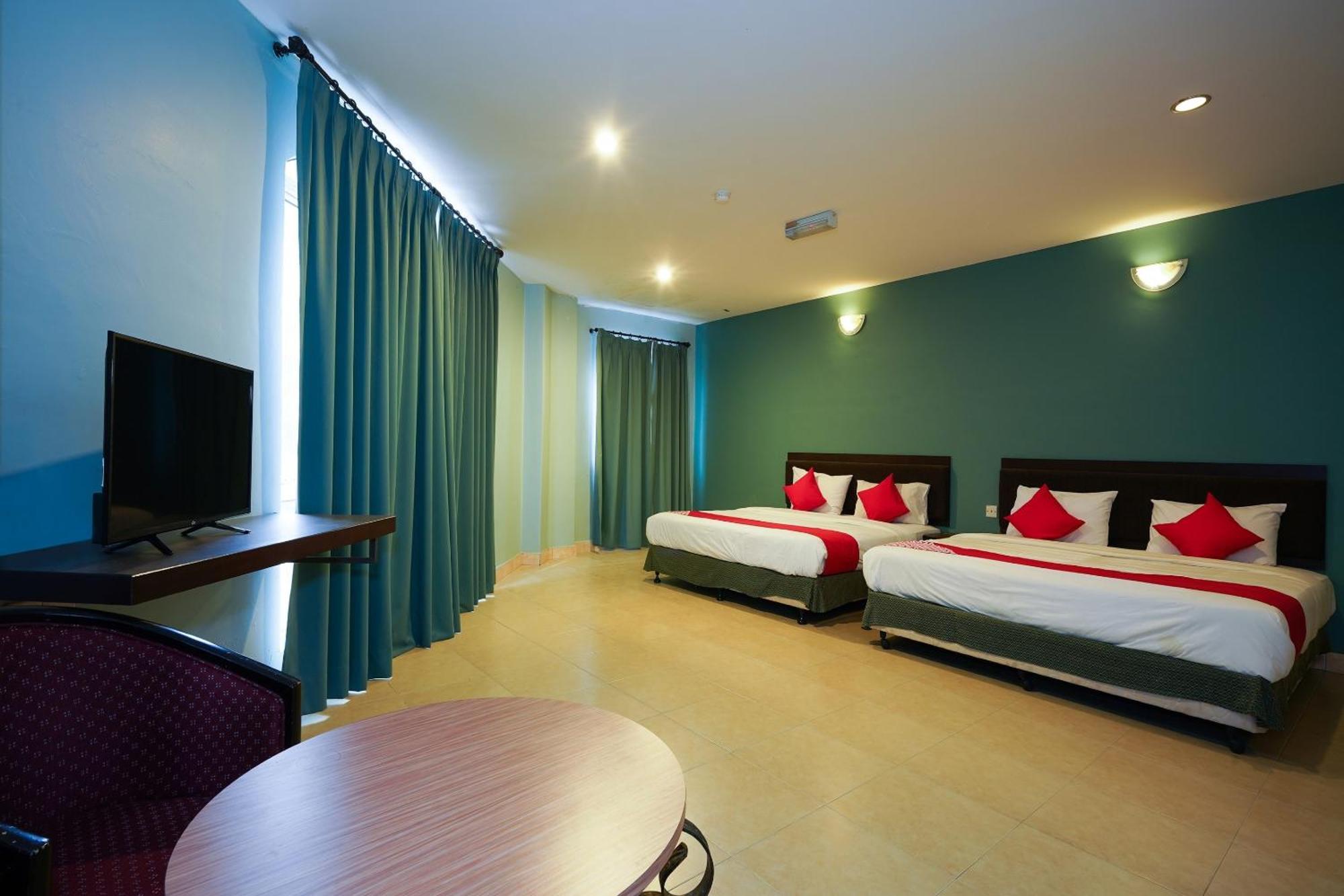Hotel O Hotel Orchard Inn Lumut Eksteriør bilde